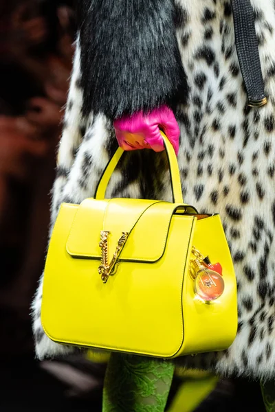 Look 63